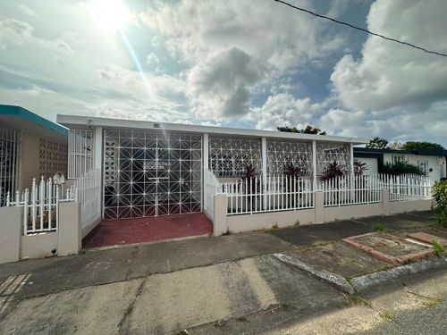 AH 19 Jardines De Country Club, CAROLINA, PR, 00979 | Card Image