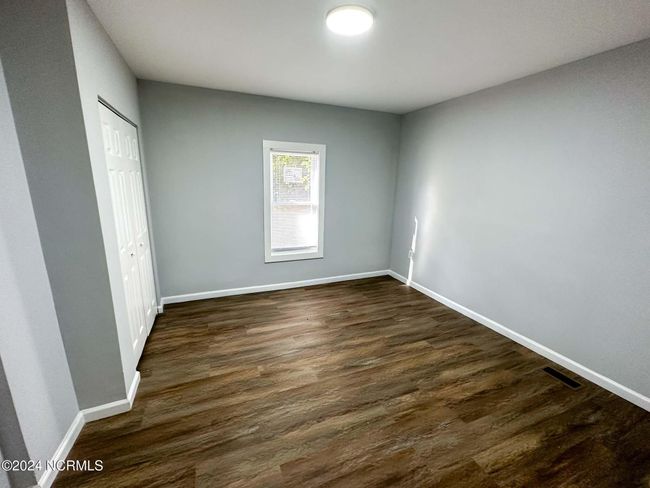 209 E Williamson St, House other with 4 bedrooms, 2 bathrooms and null parking in Mount Olive NC | Image 14