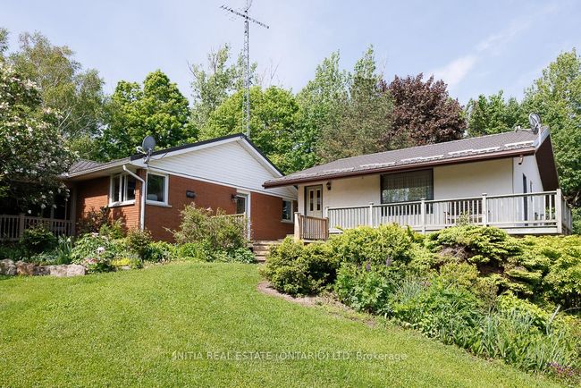 37364 Londesboro Rd, Home with 3 bedrooms, 2 bathrooms and 20 parking in Goderich ON | Image 5