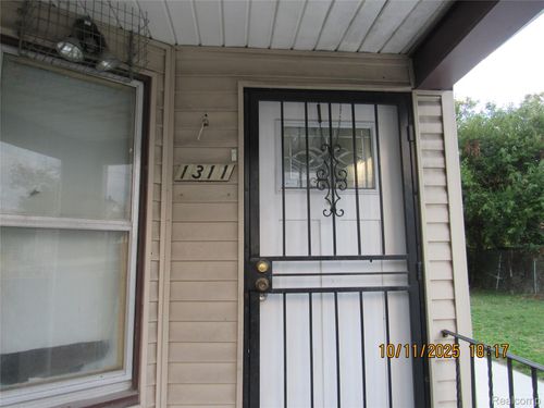 1311 N Green St, Detroit, MI, 48209-2272 | Card Image