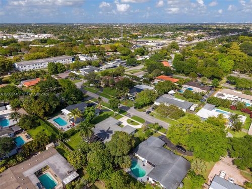 861 Nw 67th Ave, Plantation, FL, 33317-1237 | Card Image