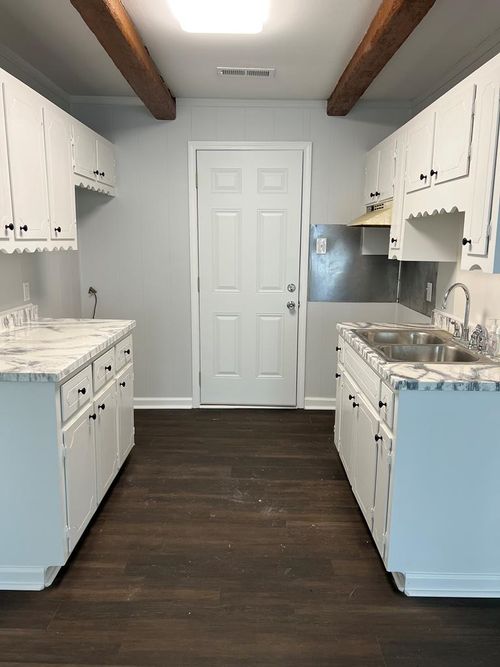 2-1810 S Main St, Hopkinsville, KY, 42240-1752 | Card Image