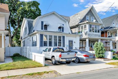 152 Lorraine Street, House other with 3 bedrooms, 2 bathrooms and 2 parking in Bridgeport CT | Image 2