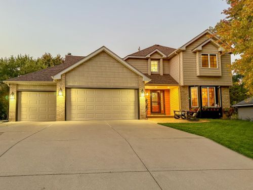 3010 Bent Tree Hills Drive, New Brighton, MN, 55112 | Card Image