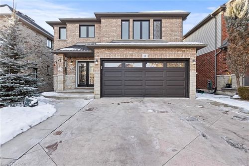 {{alt}} | Card Image