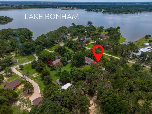 2811 N Shore Dr, Bonham, TX, 75418-5709 | Card Image