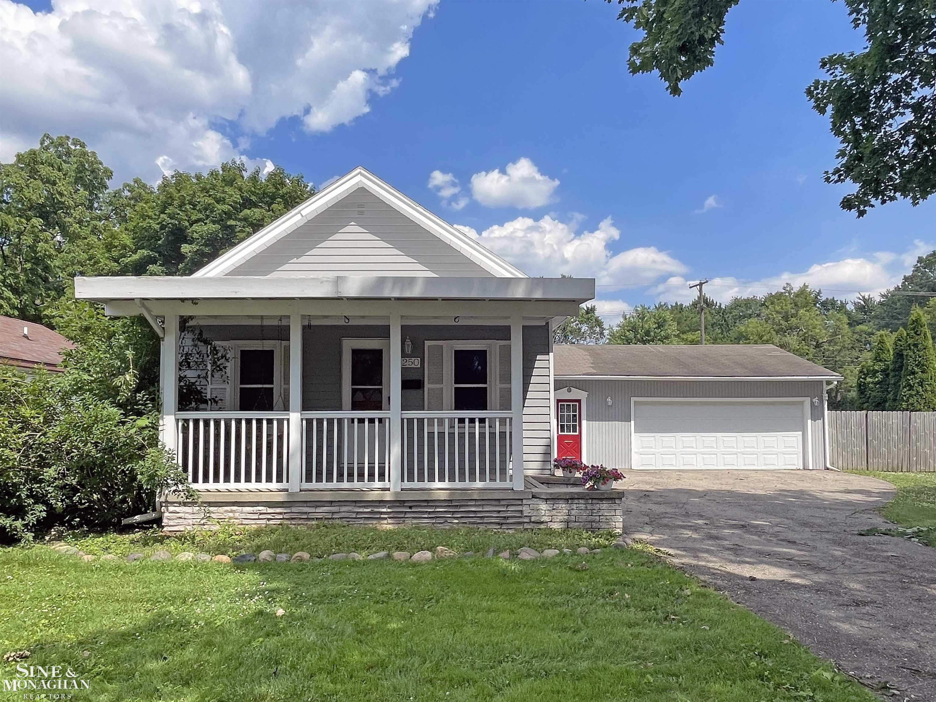 Prairie Ave, Royal Oak, MI 48073