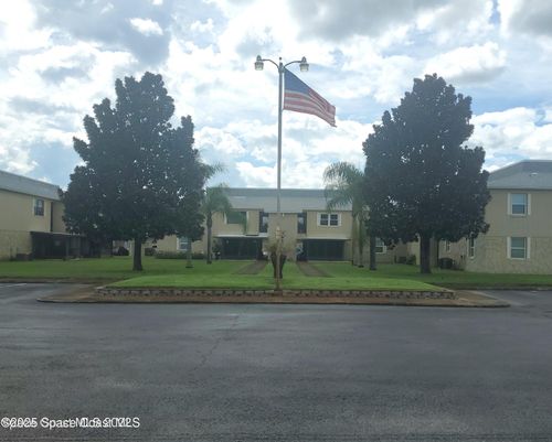 221-4304 London Town Rd, TITUSVILLE, FL, 32796-1006 | Card Image