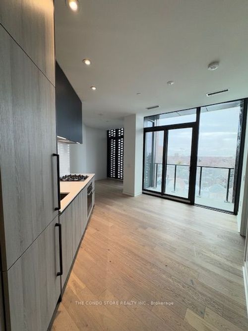 809-2625 Dundas St W, Toronto, ON, M6P0C5 | Card Image