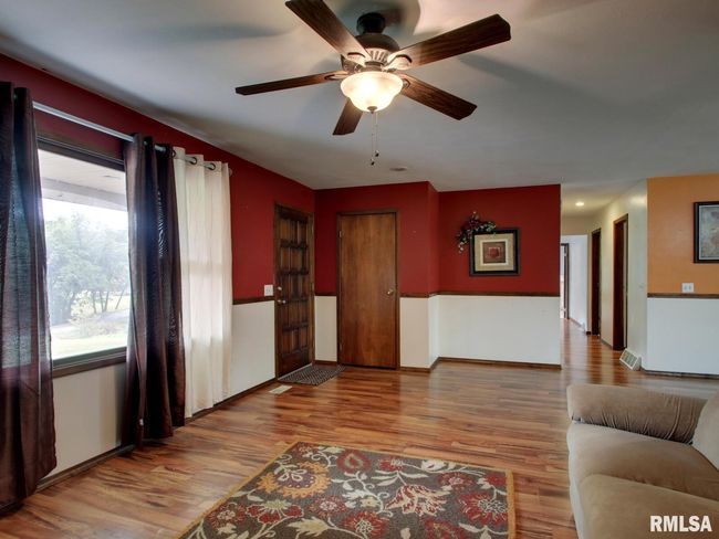 30049 Old Highway V, House other with 3 bedrooms, 2 bathrooms and null parking in La Grange MO | Image 5