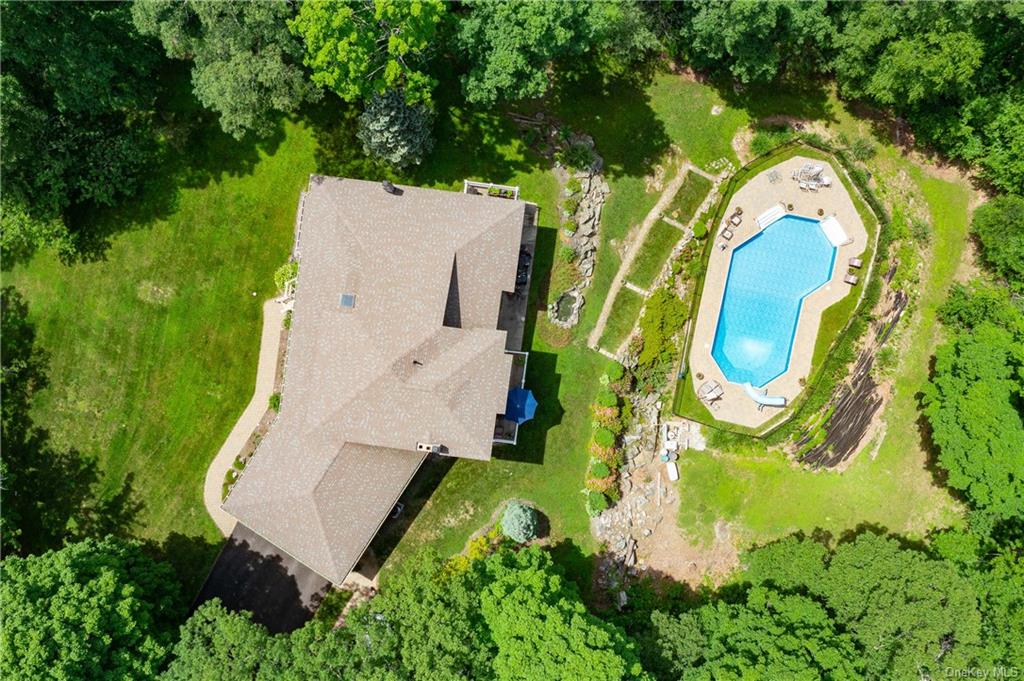 Woodmont Rd, Hopewell Junction, NY 12533