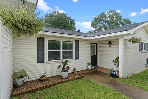 1706 Timberline Dr, Henderson, TX, 75654 | Card Image
