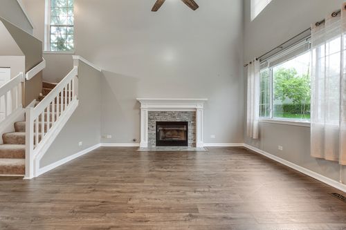 47 S Oakhurst Dr, Aurora, IL, 60504-6701 | Card Image