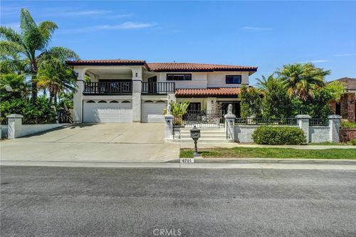 4701 Los Patos Ave, Huntington Beach, CA, 92649 | Card Image