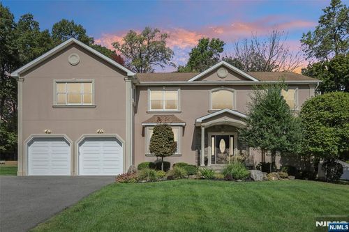 59 Prospect Ave, Woodcliff Lake, NJ, 07677-8056 | Card Image