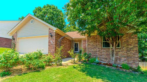 22 Twin Lakes Dr, Cabot, AR, 72023-8775 | Card Image