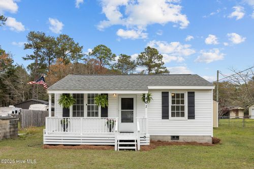 461 Old Folkstone Rd, Holly Ridge, NC, 28445-7641 | Card Image