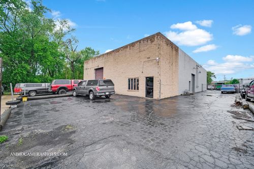 c-133 N Aurora St, West Chicago, IL, 60185-1957 | Card Image