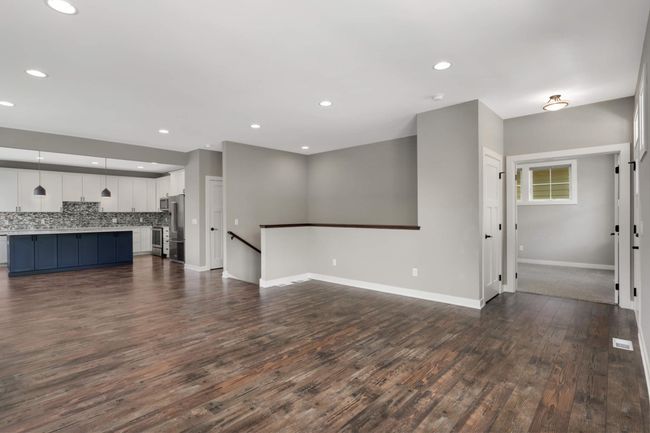 15590 Duck Trail Ln, Townhouse with 4 bedrooms, 4 bathrooms and null parking in Apple Valley MN | Image 9