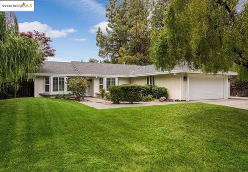 868 Florin Rd, Sacramento, CA, 95831-3403 | Card Image