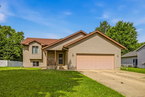 1690 Mineral Springs Pkwy, Owatonna, MN, 55060-2092 | Card Image