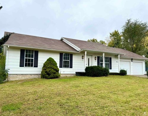 915 Meadow Ln, Junction City, KS, 66441-3435 | Card Image