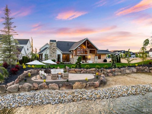 3584 N Harvest Moon Way, Eagle, ID, 83616-1309 | Card Image
