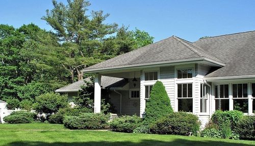 0-980 Hale Street, Beverly, MA, 01915 | Card Image