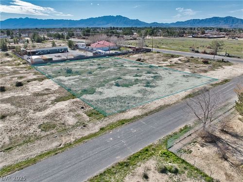 951 W Betty Ave, Pahrump, NV, 89060 | Card Image