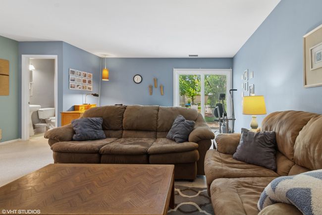 181 Campbell Dr, House other with 3 bedrooms, 2 bathrooms and 1 parking in Bolingbrook IL | Image 12