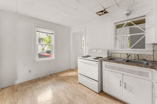 1311 N Fremont Ave, Springfield, MO, 65802-2005 | Card Image