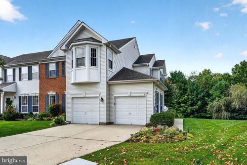 37 Windingbrook Rd, Bordentown, NJ, 08505-3151 | Card Image