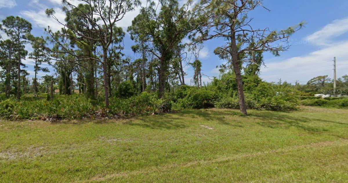Land in ROTONDA WEST 4