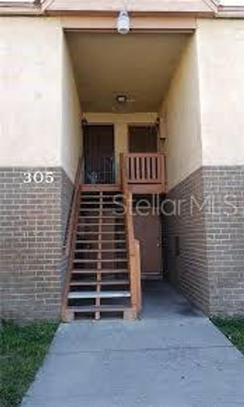 61-305 E Wellington Court, Tampa, FL, 33604 | Card Image