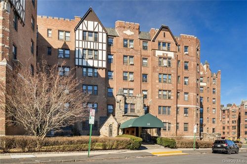 1c-10 Nosband Ave, White Plains, NY, 10605-2050 | Card Image