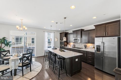 7205 Barry Ln, ELKRIDGE, MD, 21075-5486 | Card Image