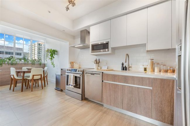 APT-3B - 120 Salamanca Ave, Condo with 2 bedrooms, 3 bathrooms and null parking in Coral Gables FL | Image 7