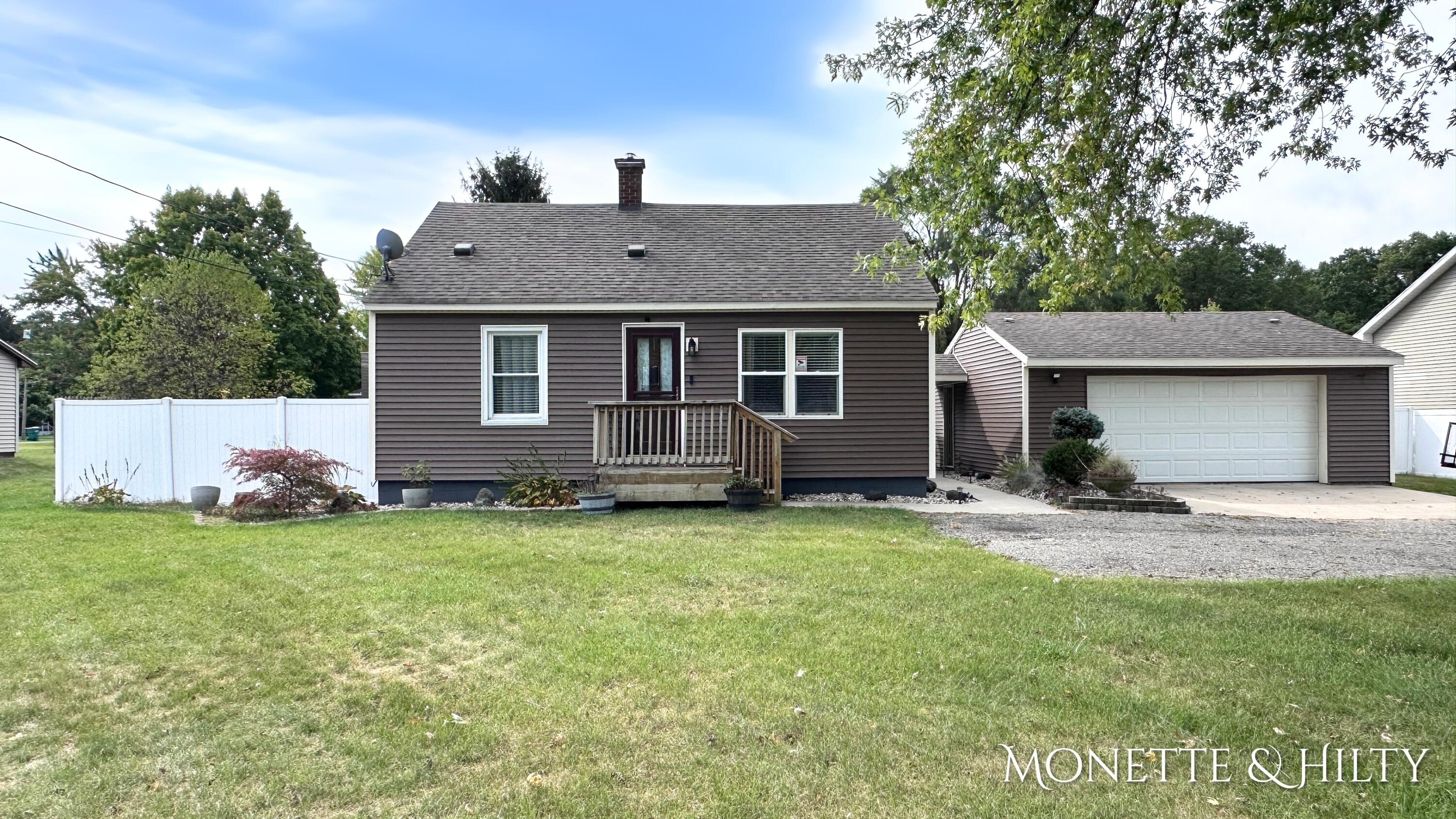 Heights Ravenna Rd, Muskegon, MI 49444