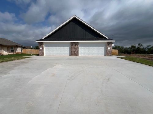 142 Pedernales, Abilene, TX, 79606-2403 | Card Image