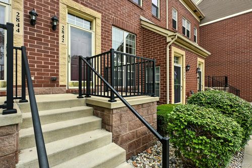 2842 Van Alstyne St, Wyandotte, MI, 48192-5220 | Card Image