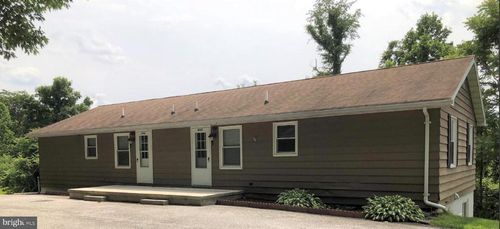 4761 Baer Valley Ln, Hellam, PA, 17406-9354 | Card Image