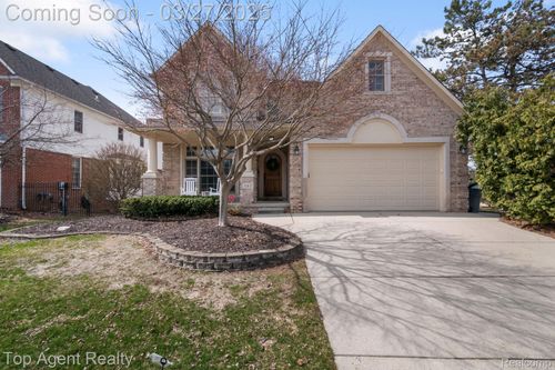 347 N Alice Ave, Rochester, MI, 48307-1814 | Card Image