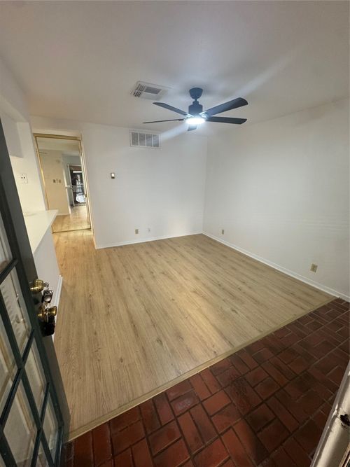 apt-107-2110 Rio Grande St, Austin, TX, 78705-5530 | Card Image