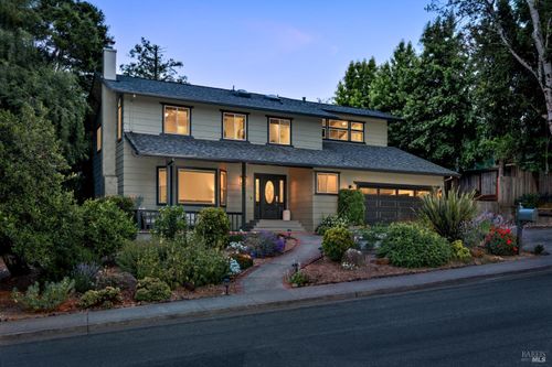 620 Elm Drive, Petaluma, CA, 94952 | Card Image