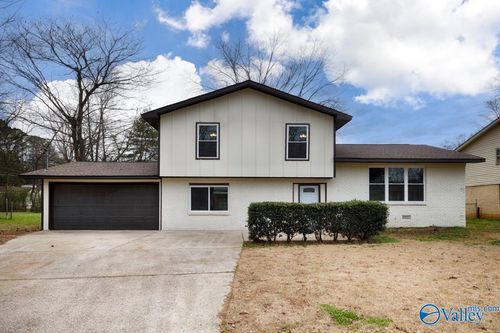 5016 Lori Cir Nw, Huntsville, AL, 35810-3042 | Card Image