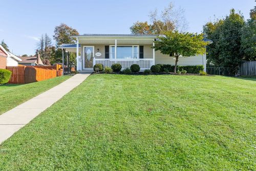 2002 Nippert Ave, Beaver Falls, PA, 15010-1704 | Card Image