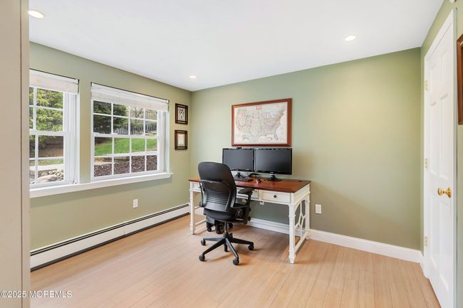 4th bedroom or office with two full windows | Image 40