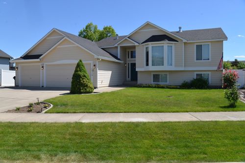 14710 E Crown Ave, Spokane Valley, WA, 99216-3053 | Card Image