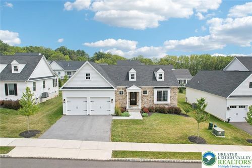 4459 Old Saucon Rd, Bethlehem, PA, 18015-8705 | Card Image