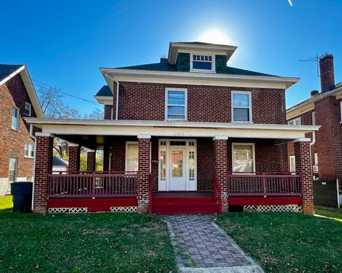 1726 Chapman Ave Sw, Roanoke, VA, 24016-3126 | Card Image